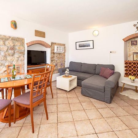 Mediterranean Apartment Korina Baška Eksteriør billede