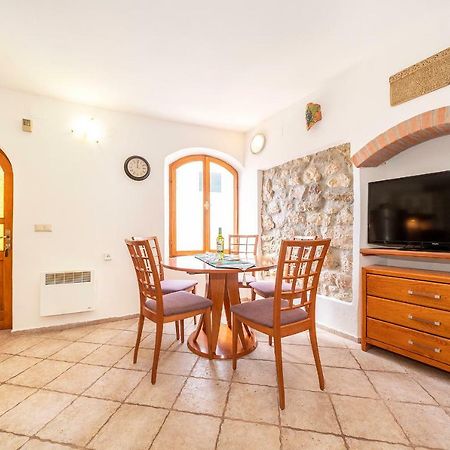 Mediterranean Apartment Korina Baška Eksteriør billede
