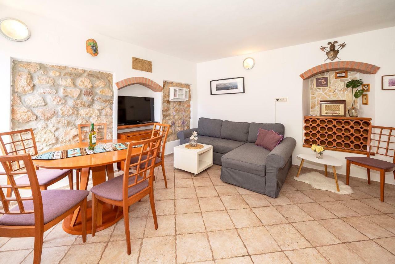 Mediterranean Apartment Korina Baška Eksteriør billede