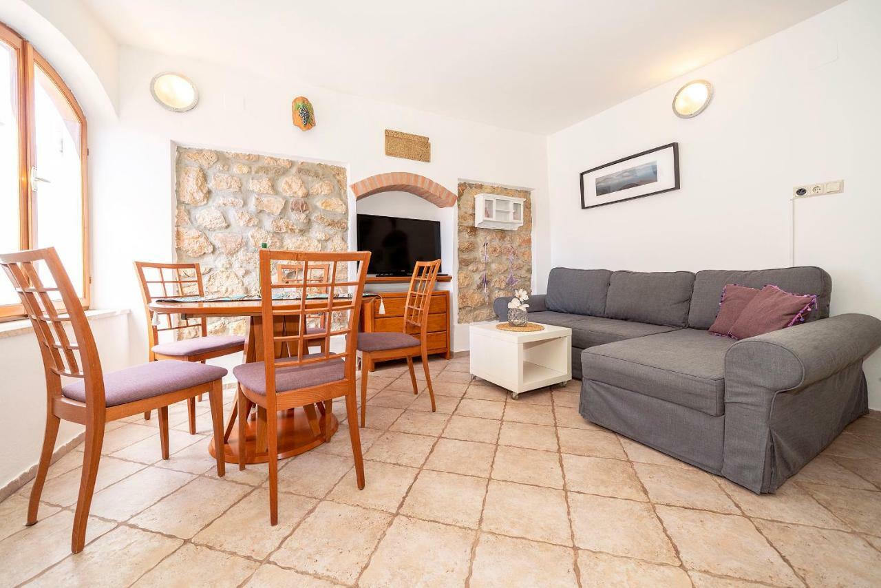Mediterranean Apartment Korina Baška Eksteriør billede