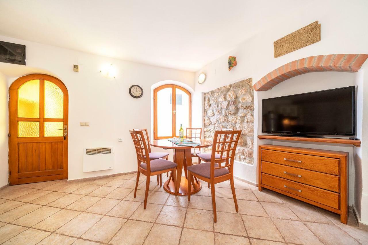 Mediterranean Apartment Korina Baška Eksteriør billede